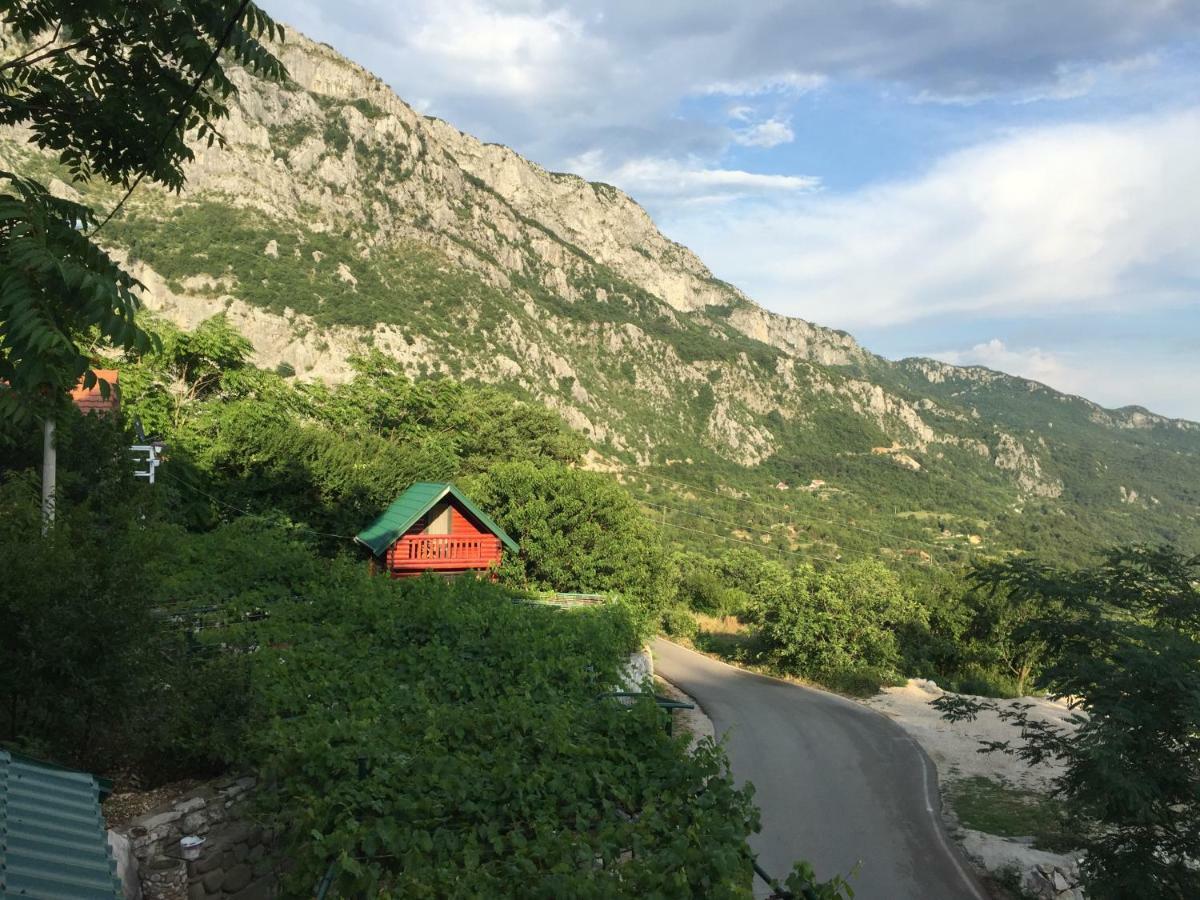 Holiday Village Ostrog Nikšić Bagian luar foto